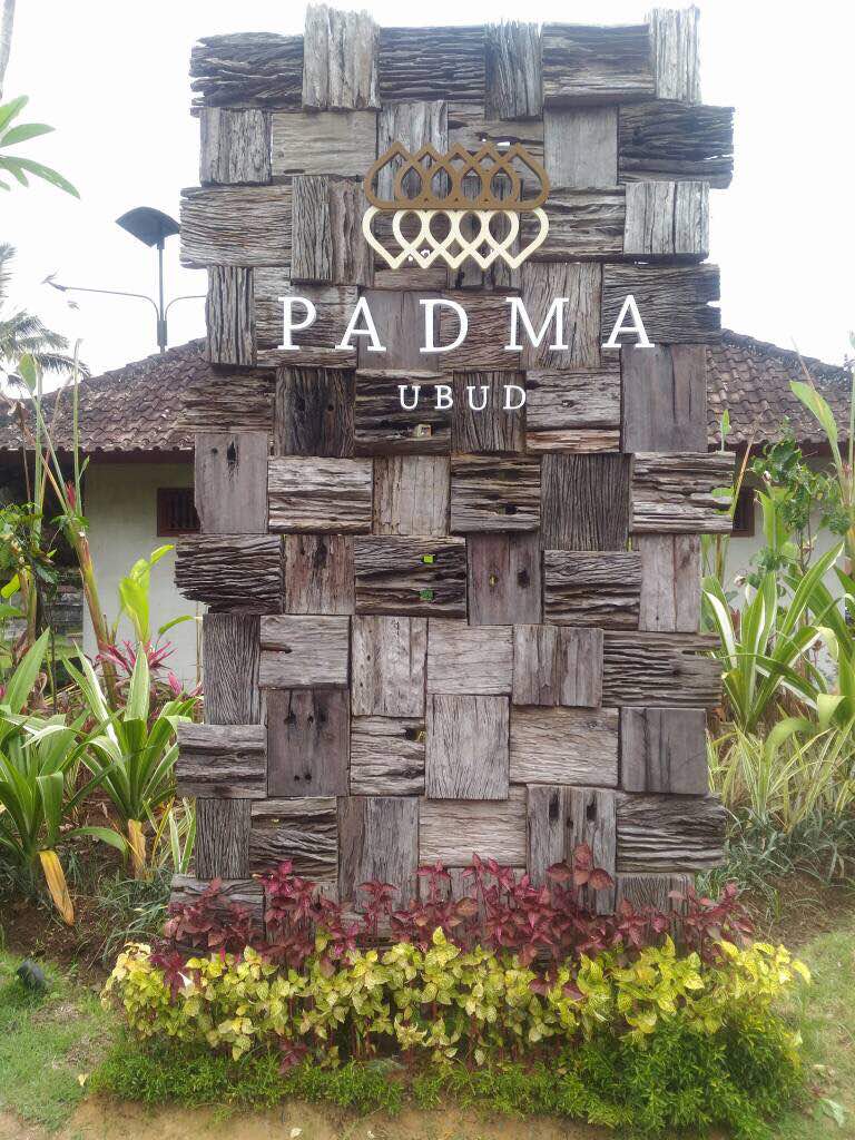 Letter Timbul Padma Resort Ubud